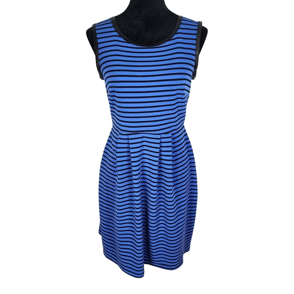 EN FOCUS Size 6 Faux Vegan Snakeskin Trim Pleated Ribbed Knit Keyhole Neck Dress